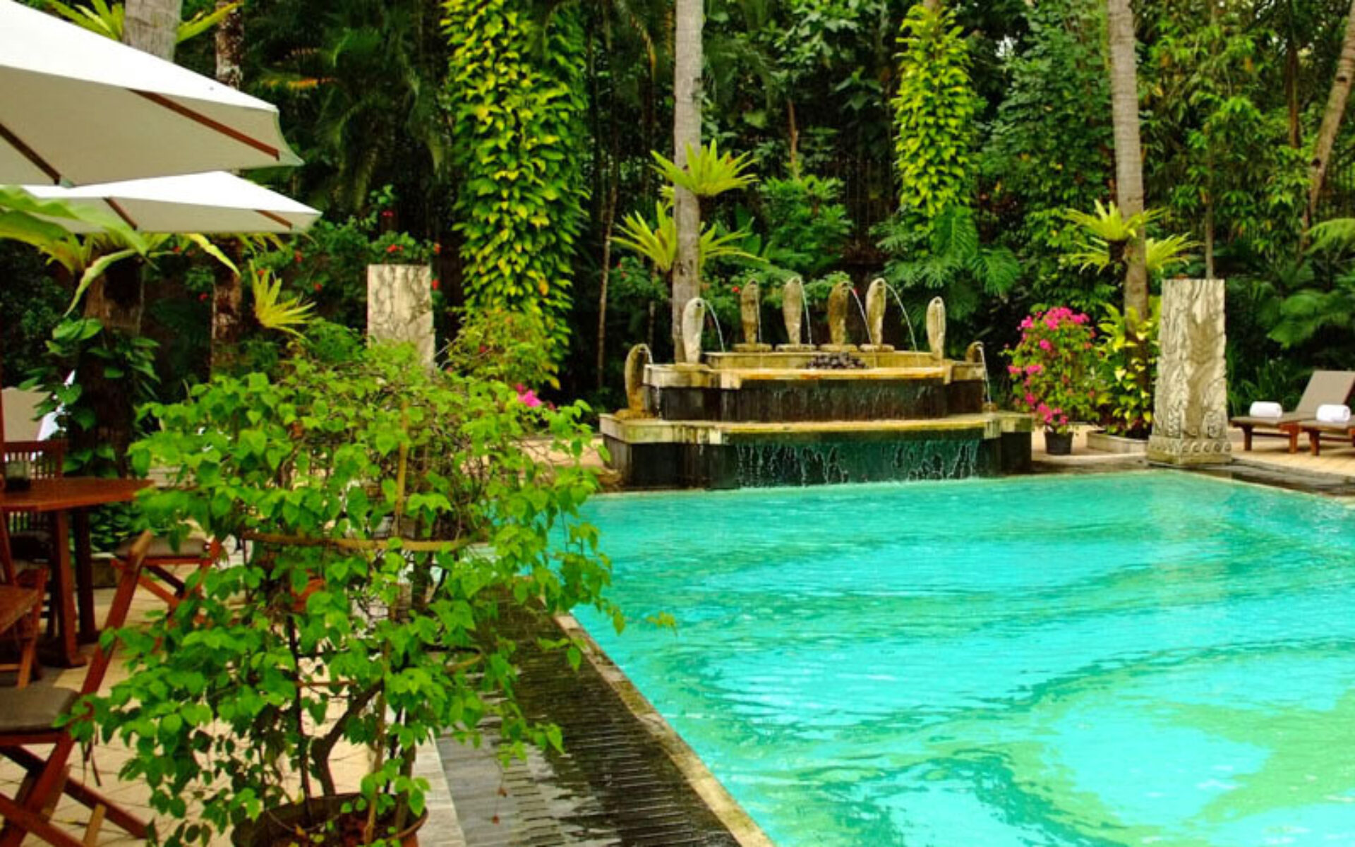 Hotel Indonesie Rondreis Vakantie Java Borobudur Yogyakarta Saraswati Hotel