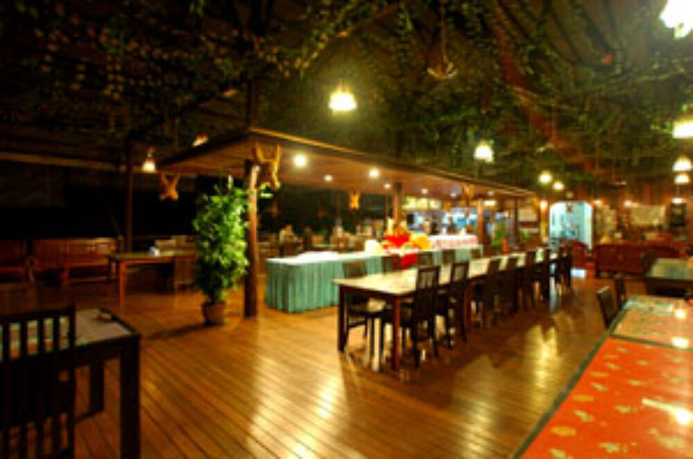 Hotel Maleisie Borneo Sabah Rondreis Vakantie Sandakan Kinabatangan Riverside lodge