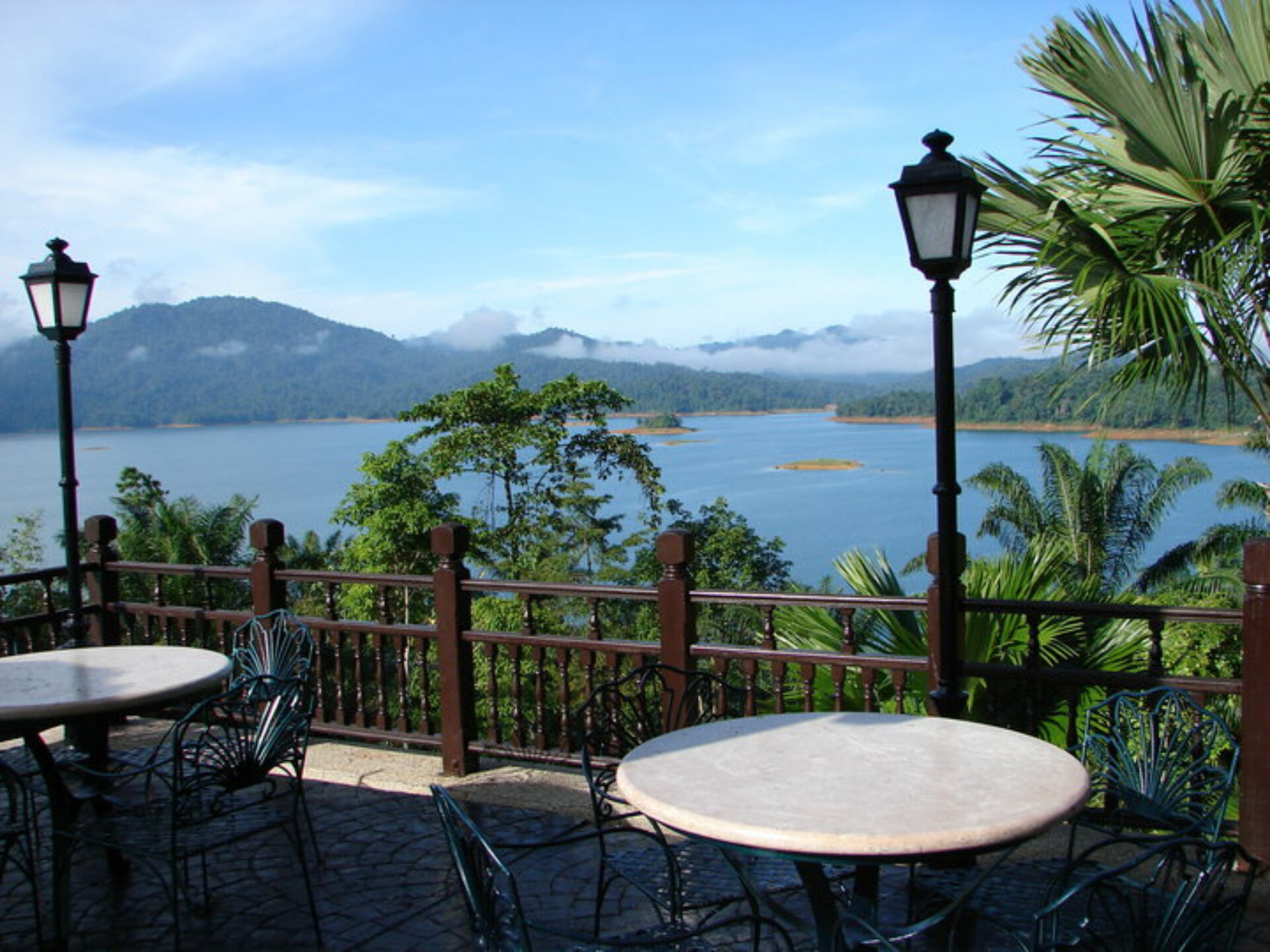 Hotel Maleisie Rondreis Vakantie Lake Kenyir Resort
