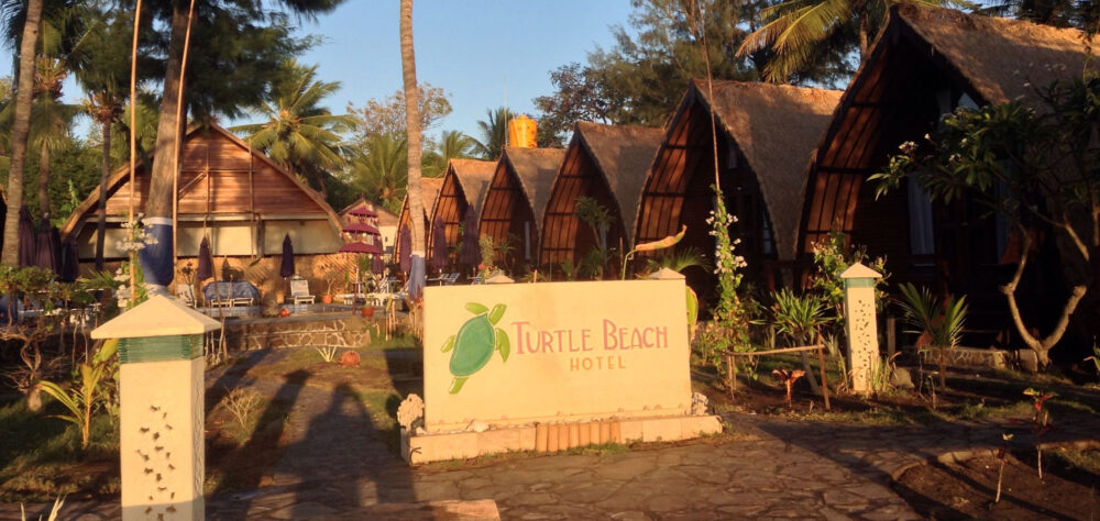 Hotel Indonesie Lombok Gili Air Turtle Beach Resort avond