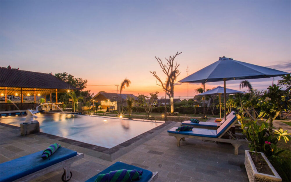 D'Coin Lembongan Cottage Hotel Nusa Lembongan Rondreis Bali Vakantie Original Asia sunrise
