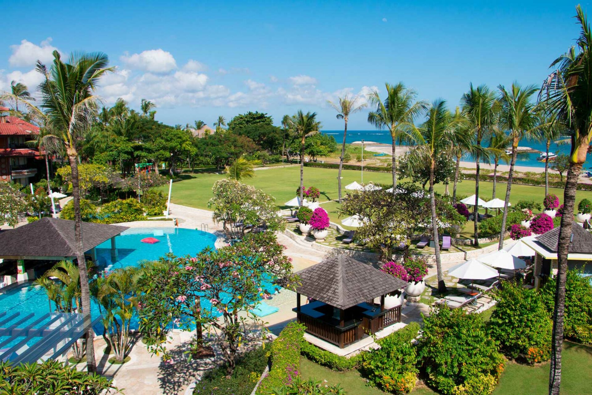 Holiday Inn Baruna Beach Bali Resort Hotel Original Asia Indonesië Rondreis Bali Vakantie bar