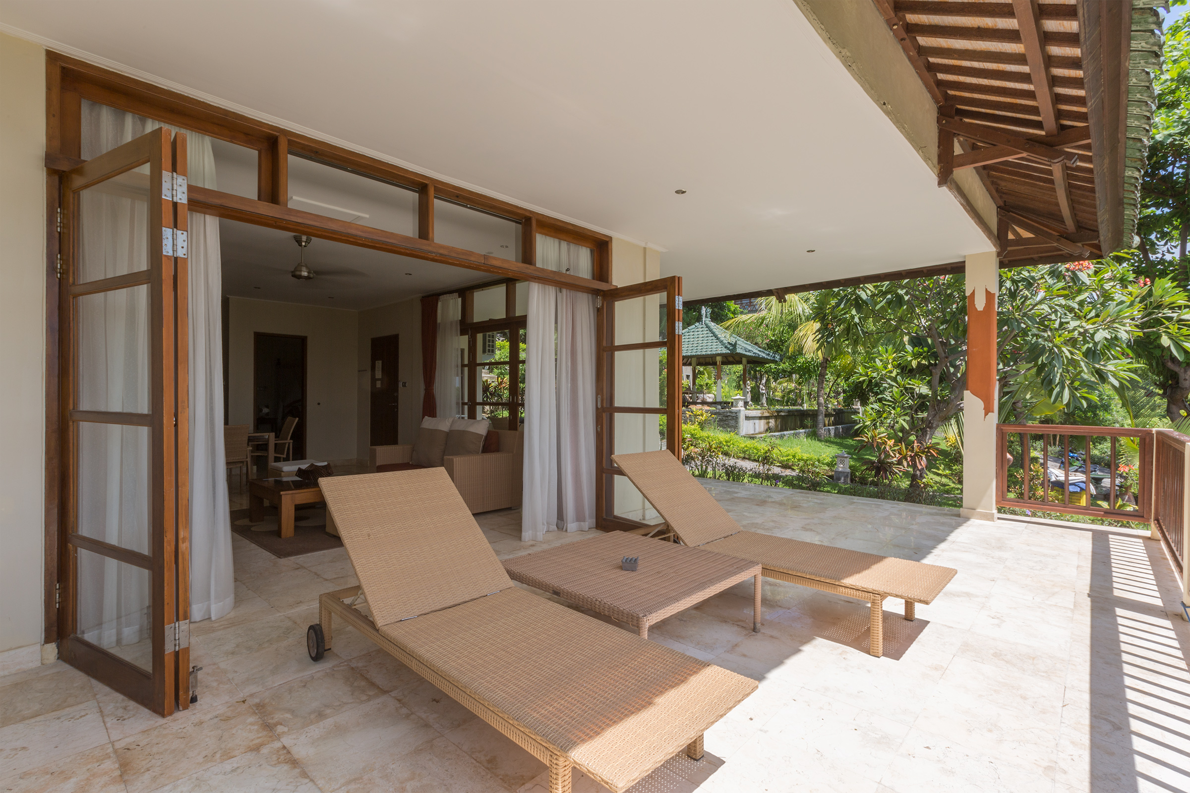 Puri Wirata Resort Amed Vakantie Rondreis Bali Original Asia zwembad