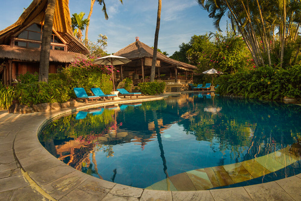 Santai Bali Hotel Original Asia Amed Vakantie Bali Rondreis zwembadavond