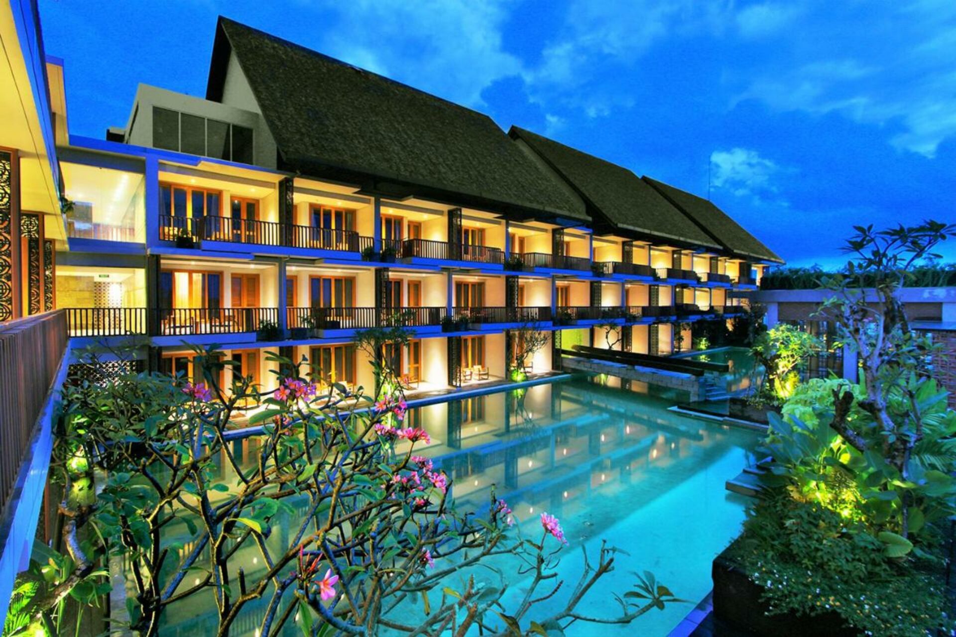 Swarga Suites Bali Berawa Hotel Resort Original Asia Indonesia Rondreis Bali Vakantie zwembad1