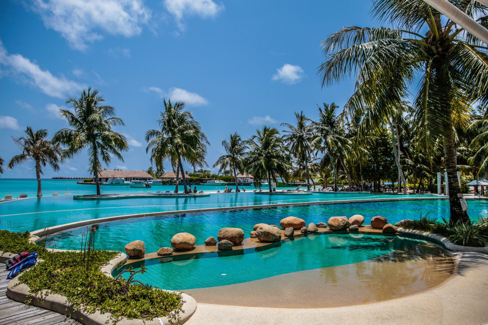 Holiday Inn Resort Kandooma malediven original asia rondreis sri lanka malediven vakantie pool 2