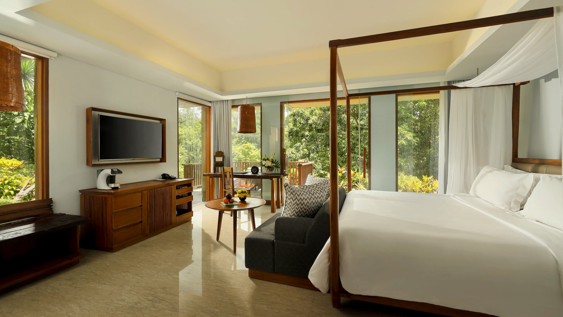 Maya Ubud Resort Hotel Original Asia Rondreis Bali Vakantie Indonesie villapool