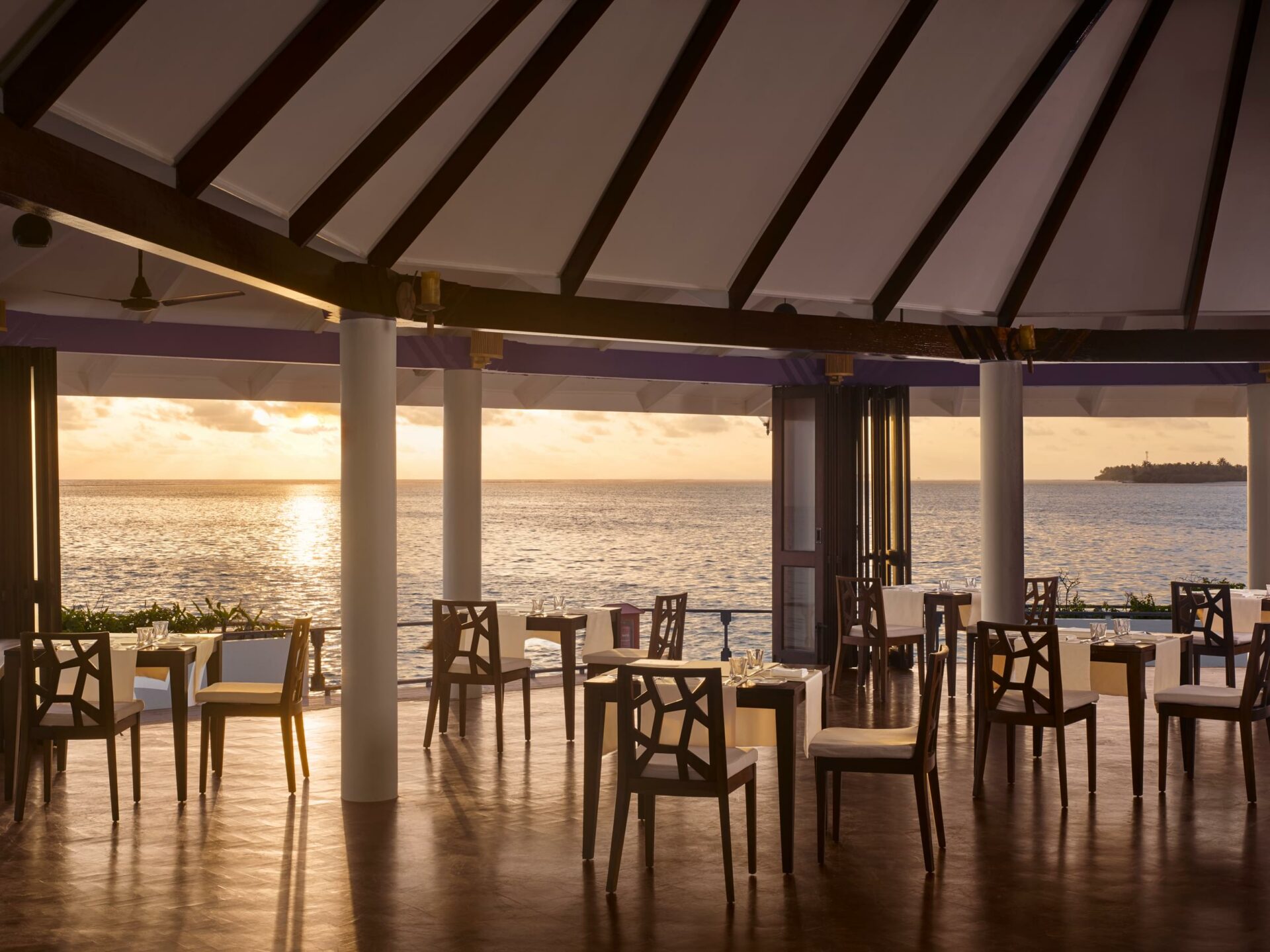 Sun Island Resort malediven original asia rondreis sri lanka malediven vakantie restaurant