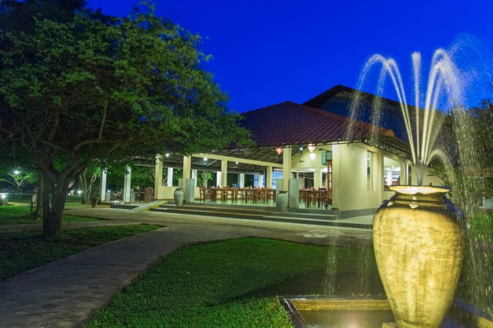 Hotel Kassapa Lions Rock Sigiriya Rondreis Sri Lanka Vakantie Original Asia