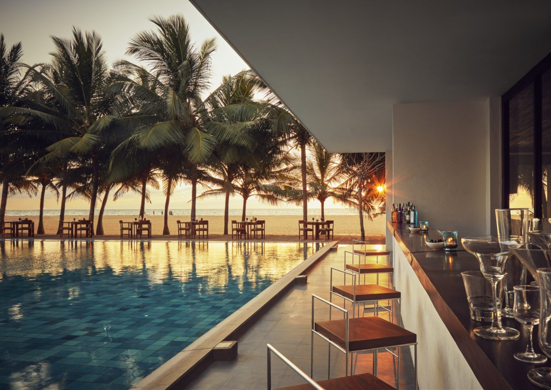 Jetwing Blue Resort Sri Lanka original asia rondreis sri lanka malediven vakantie buitenbar