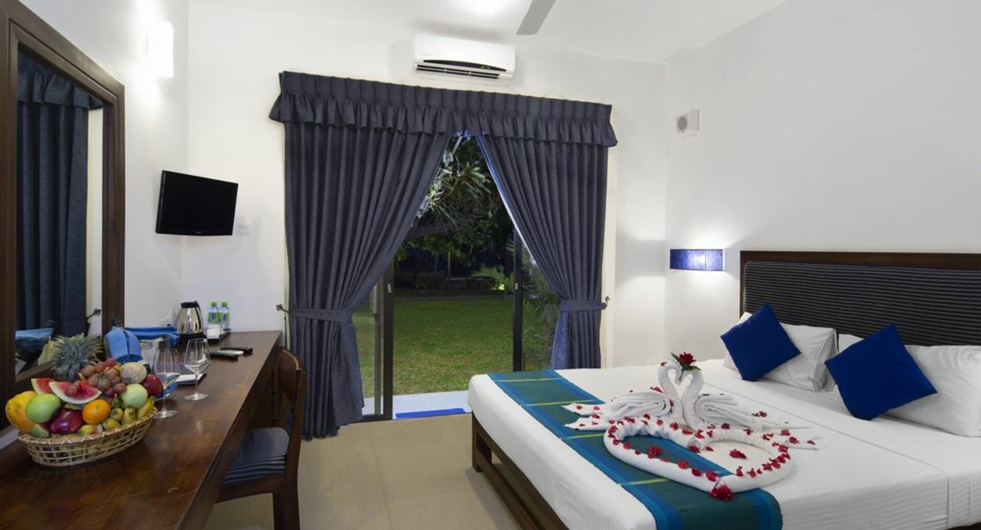 Blue Wave Hotel Argumbay Rondreis Sri Lanka Vakantie Original Asia