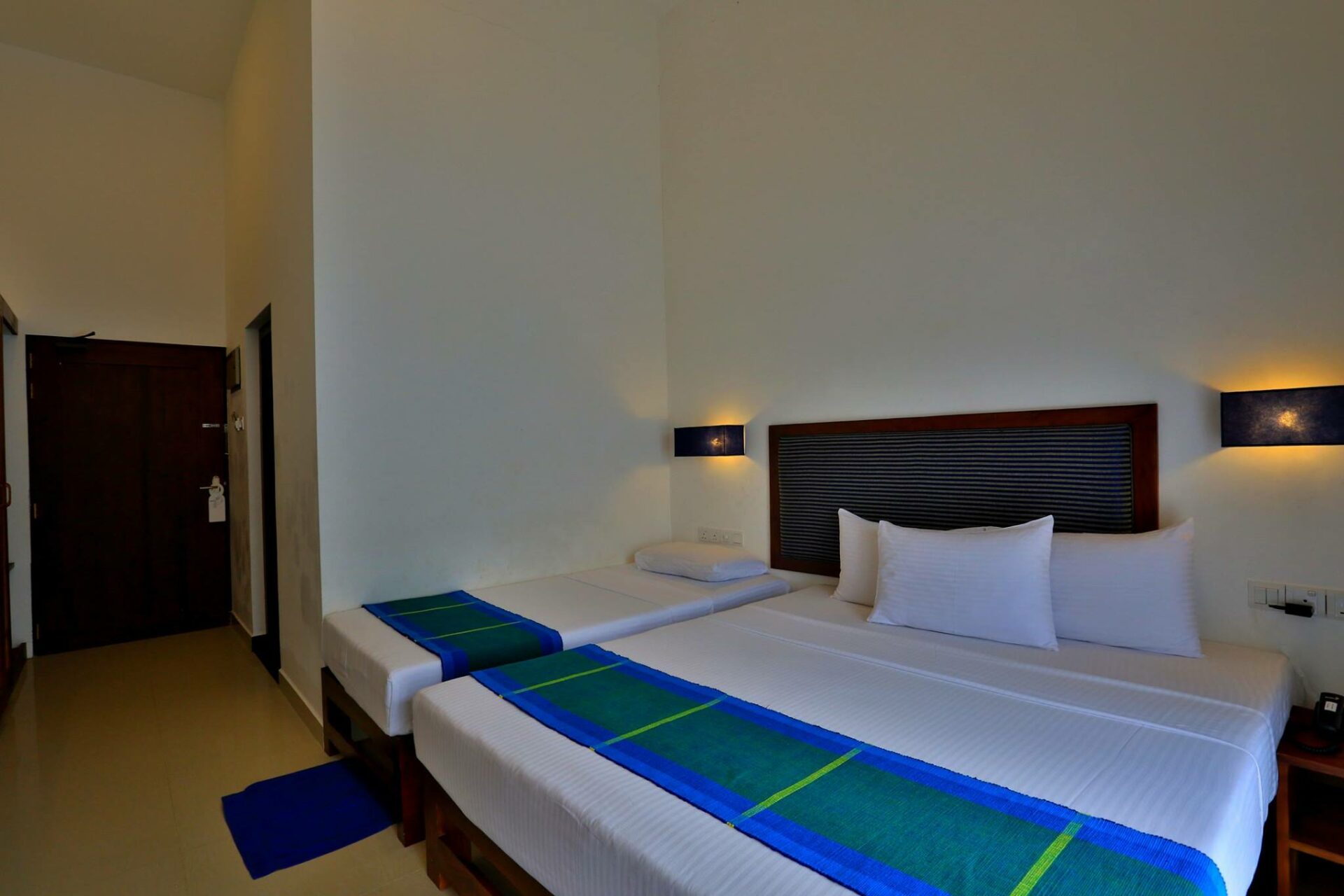 Blue Wave Hotel Sri Lanka Arugambay original asia rondreis sri lanka malediven bed