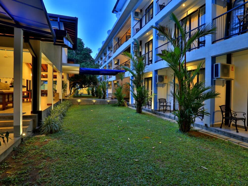 Blue Wave Hotel Sri Lanka Arugambay original asia rondreis sri lanka malediven hotel1