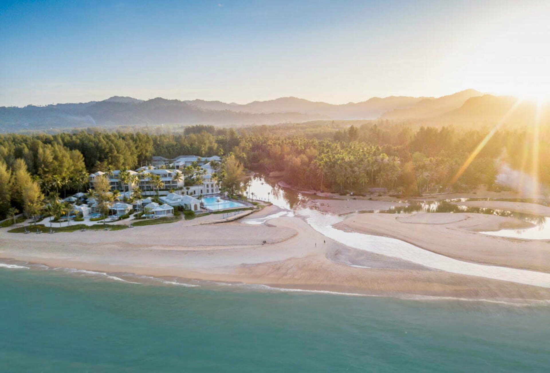 Devasom Khao Lak Beach Resort and Spa Hotel Luxe Rondreis Thailand Vakantie Original Asia