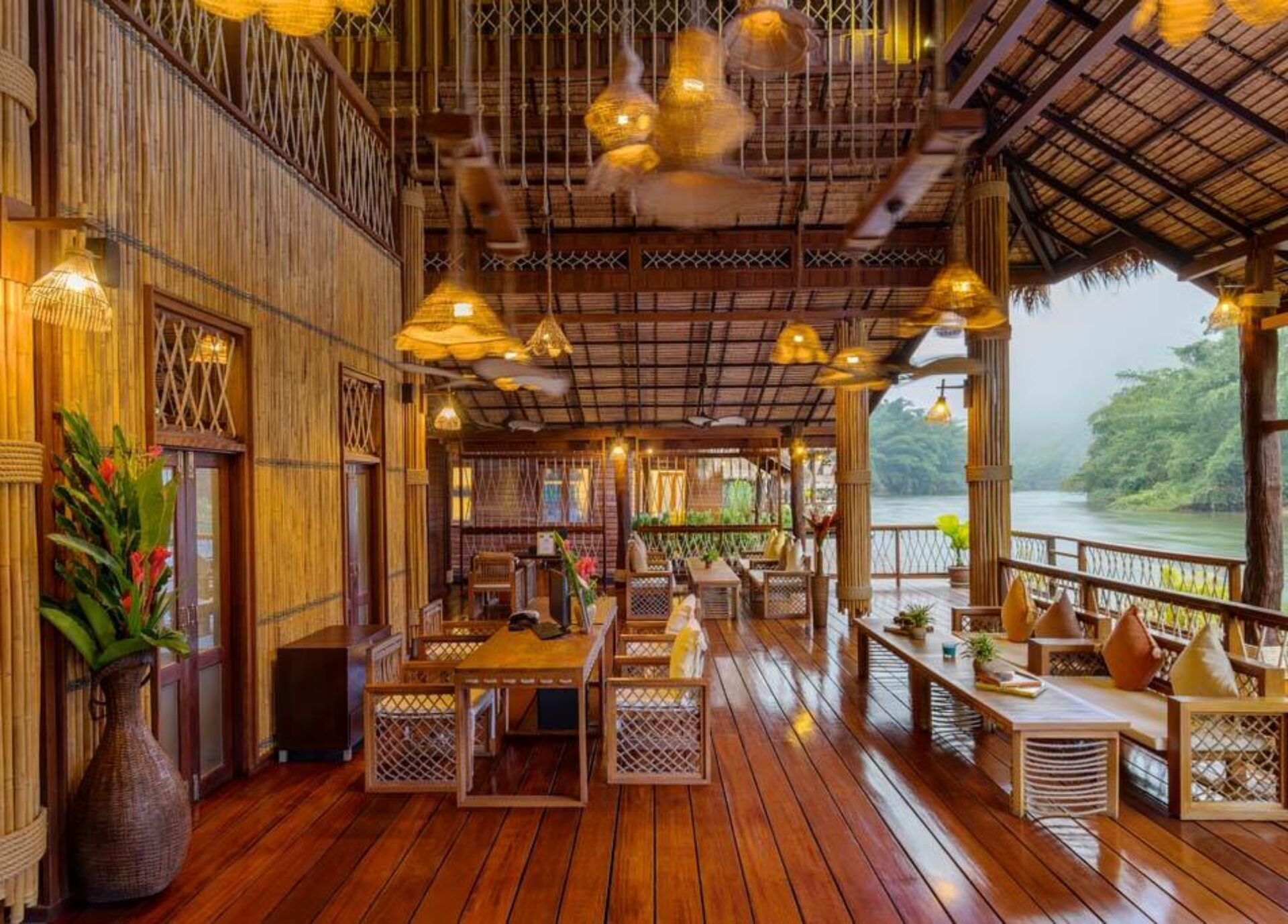 Float House River Kwai Resort Hotel Kanchanaburi Luxe Rondreis Thailand Vakantie Original Asia