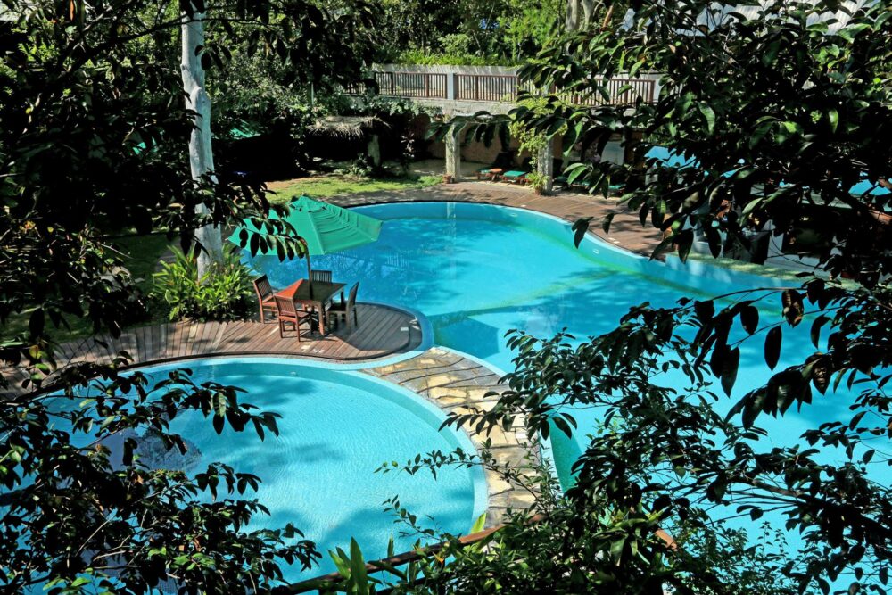 Grand Udawalawe Safari Resort Udawalawe Sri Lanka original asia rondreis sri lanka malediven pool1