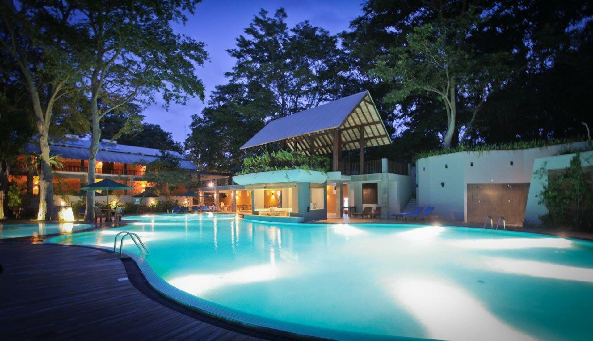 Grand Udawalawe Safari Resort Udawalawe Sri Lanka original asia rondreis sri lanka malediven zwembad1