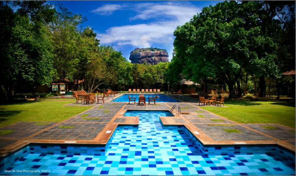 Hotel Sigiriya Sri Lanka original asia rondreis sri lanka malediven pool1