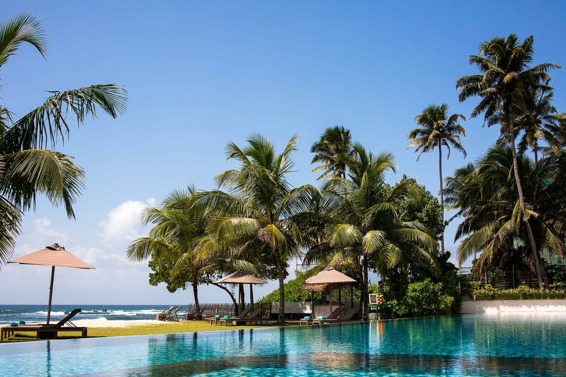 Sri Sharavi Beach Villa's Mirissa Sri Lanka original asia rondreis sri lanka malediven palm