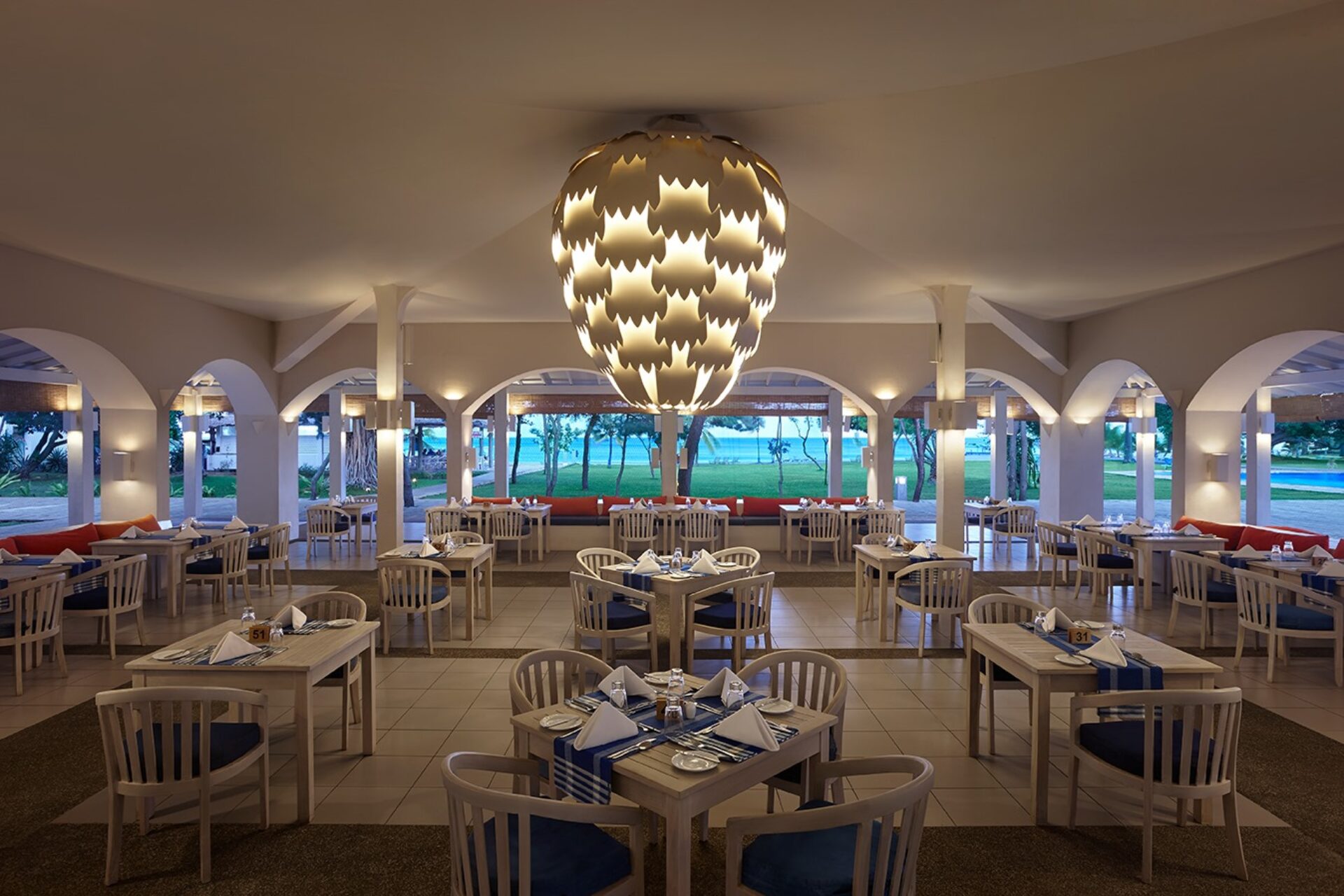 Trinco Blu Resort Sri Lanka trincomalee original asia rondreis sri lanka malediven restaurant1
