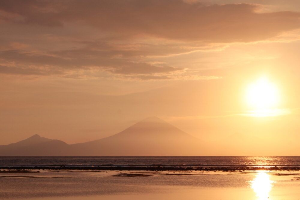 Aston Sunset Beach Resort Hotel Gili Trawangan Rondreis Bali Vakantie Original Asia