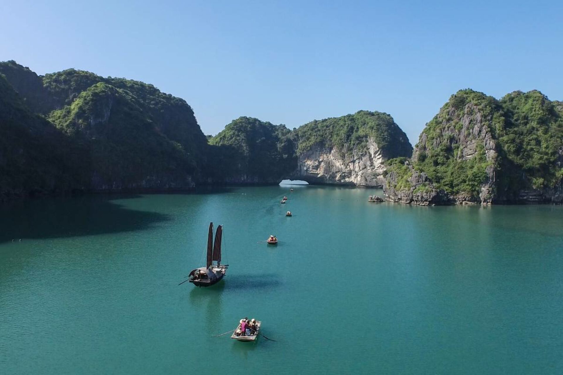 Dragon Legend Cruise Boot Halong Bay Bai Tu Long Bay Luxe Rondreis Vietnam Vakantie Original Asia