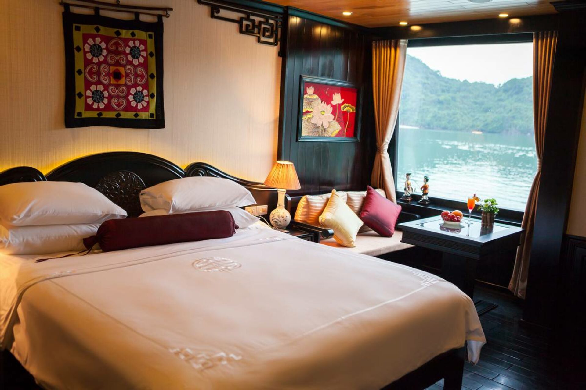 Dragon Legend Cruise Boot Halong Bay Bai Tu Long Bay Luxe Rondreis Vietnam Vakantie Original Asia