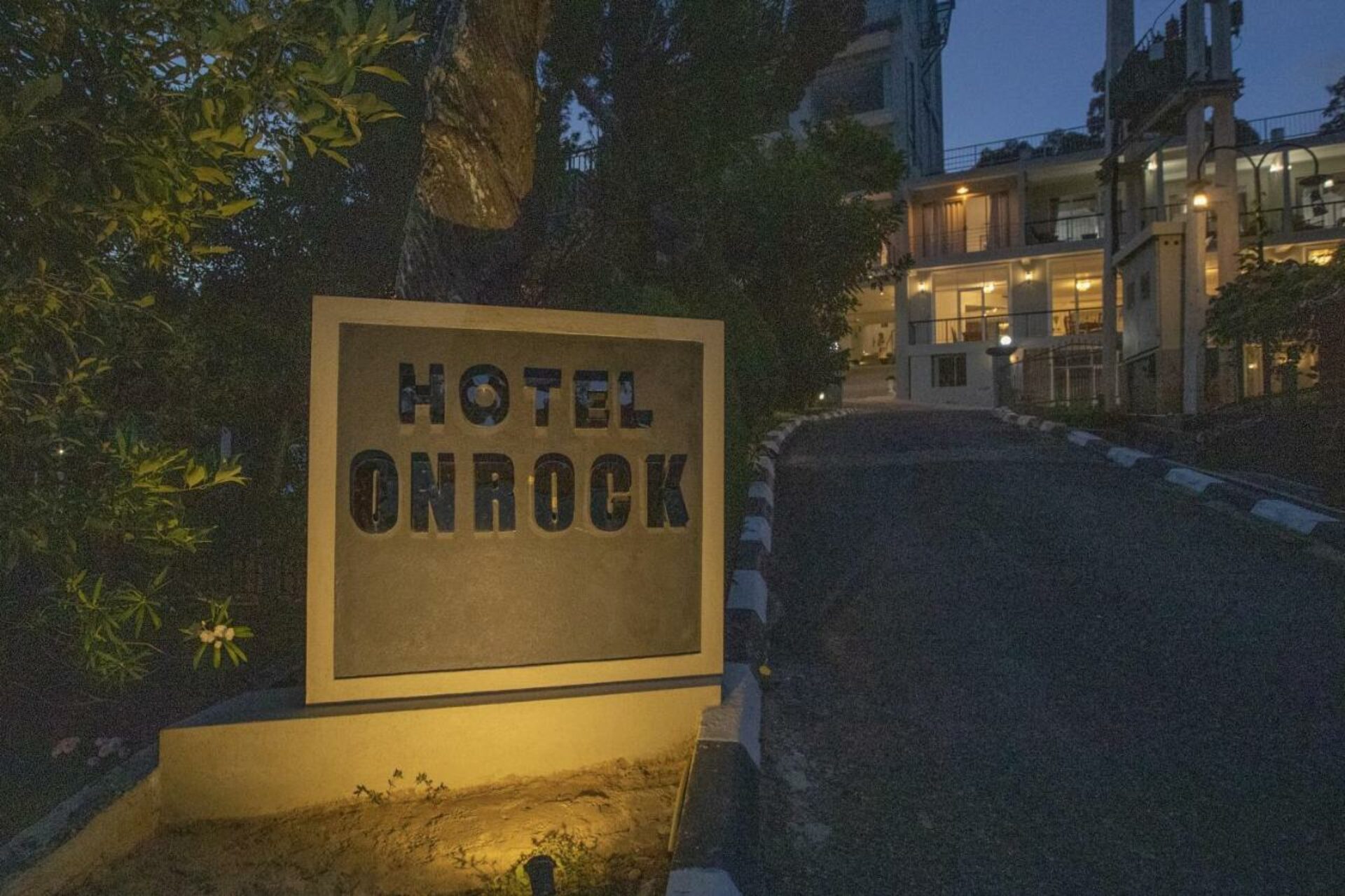 Hotel Onrock Ella Rondreis Sri Lanka Vakantie Original Asia