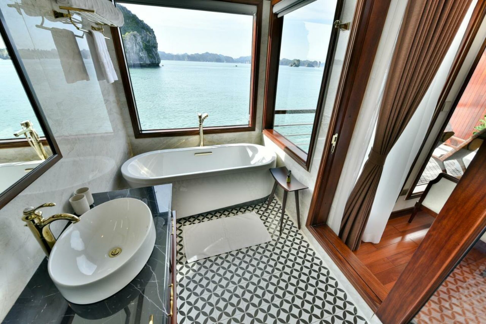 Heritage Cruise Halong Bay Rondreis Vietnam Vakantie Original Asia