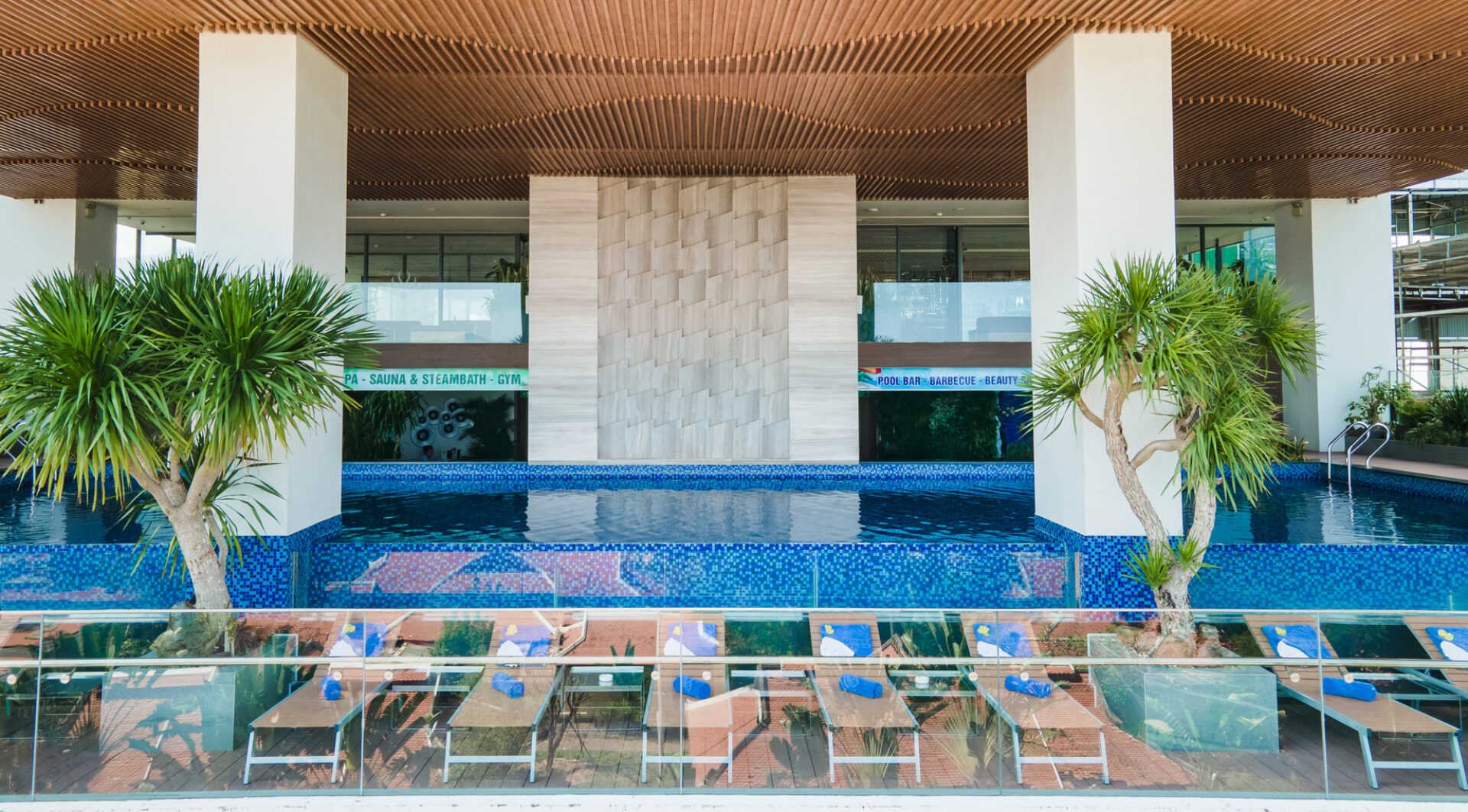 Queen Ann Nha Trang Rondreis Vietnam Vakantie Original Asia