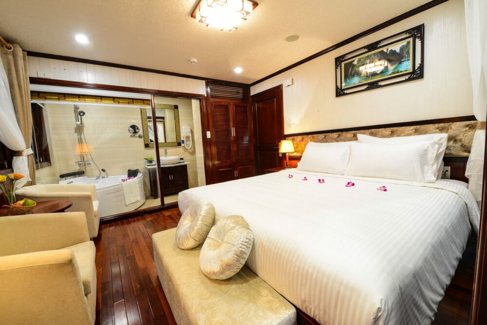 Swan Cruise Halong Bay Rondreis Vietnam Vakantie Original Asia