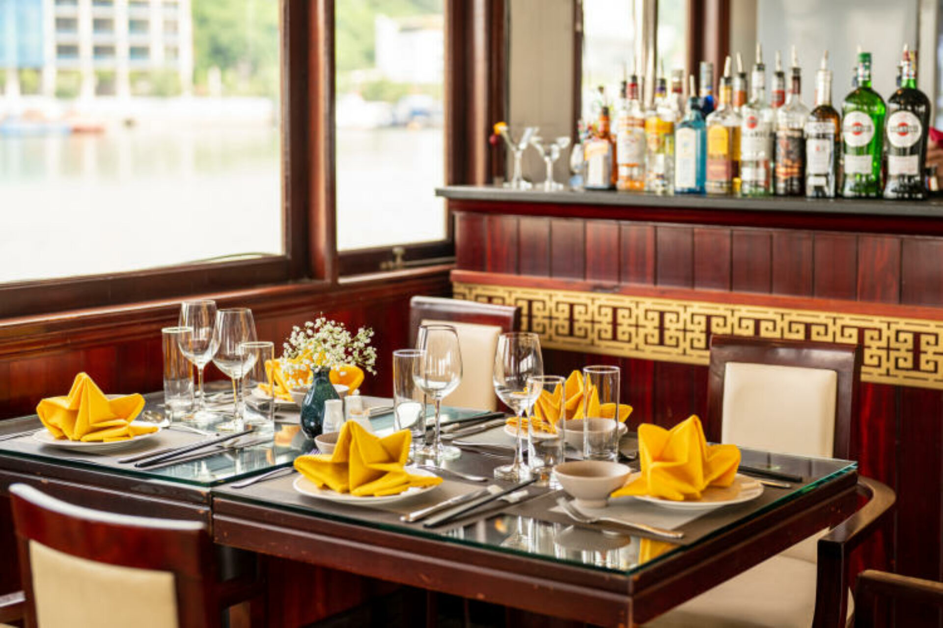 Swan Cruise Halong Bay Rondreis Vietnam Vakantie Original Asia