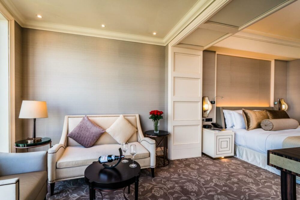 Caravelle Hotel Saigon Rondreis Vietnam Vakantie Original Asia