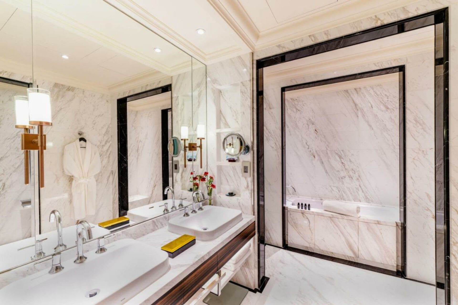 Caravelle Hotel Saigon Rondreis Vietnam Vakantie Original Asia