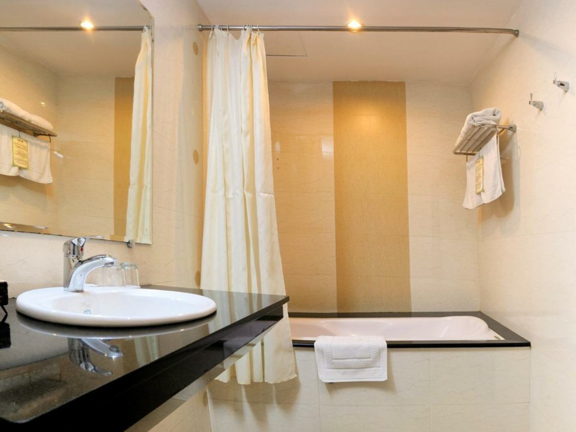 Elios Hotel Saigon Rondreis Vietnam Vakantie Original Asia