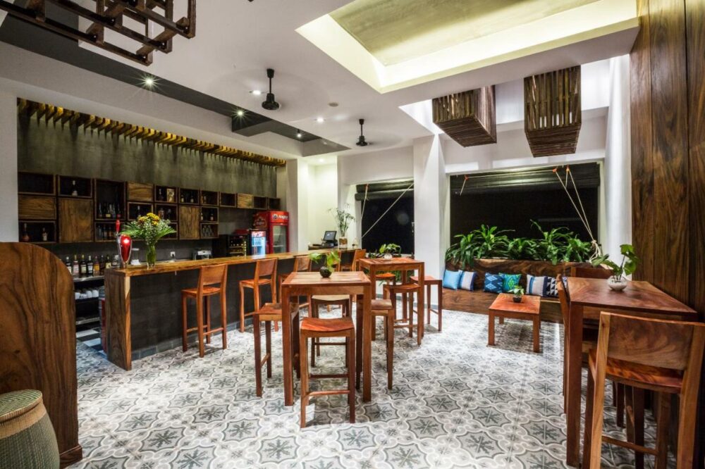 Patio Hotel & Urban Resort Phnom Penh Rondreis Cambodia Vakantie Original Asia