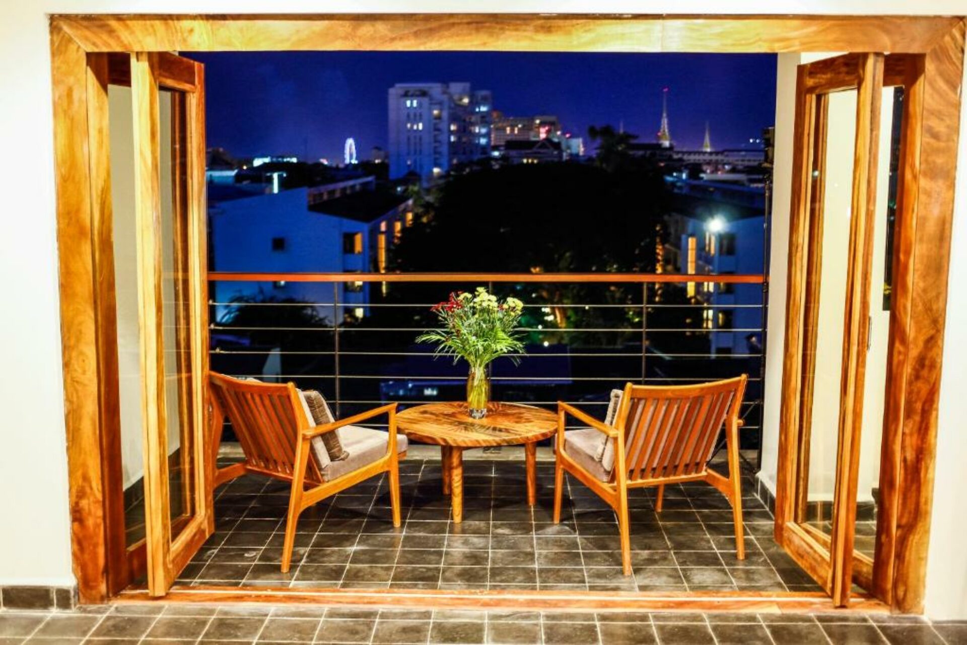 Patio Hotel & Urban Resort Phnom Penh Rondreis Cambodia Vakantie Original Asia