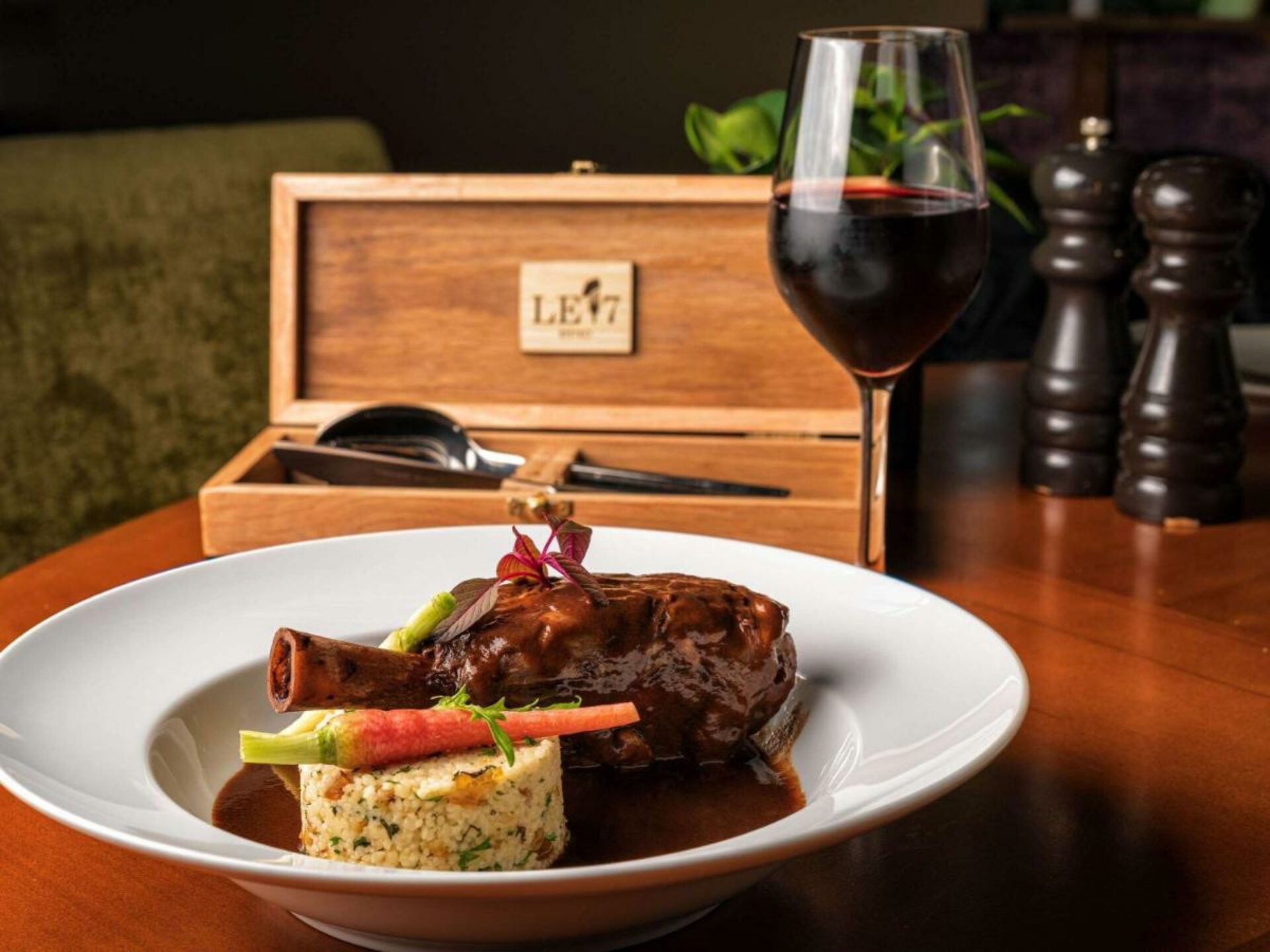 Sofitel Plaza Hotel Saigon Rondreis Vietnam Vakantie Original Asia