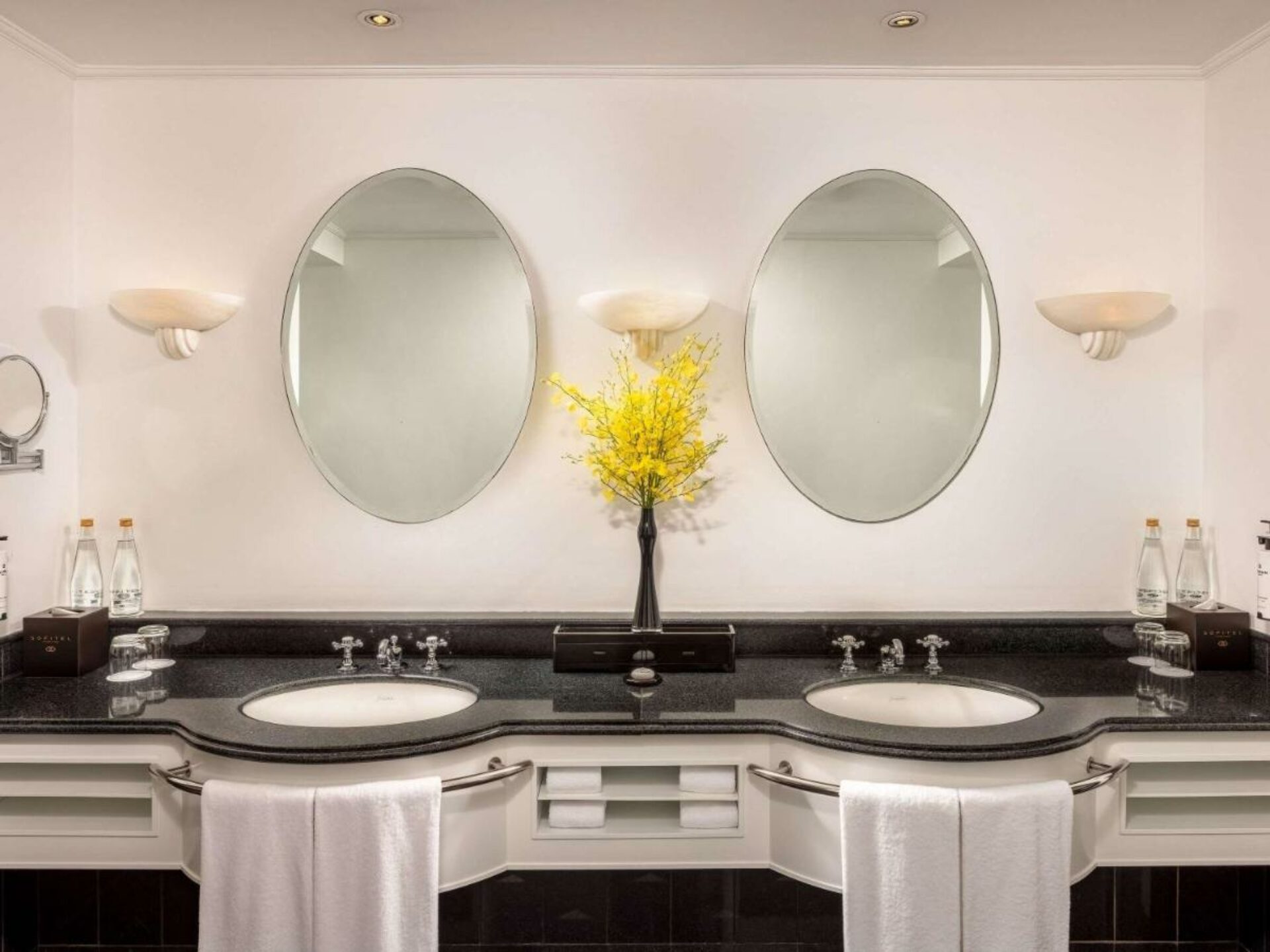 Sofitel Plaza Hotel Saigon Rondreis Vietnam Vakantie Original Asia