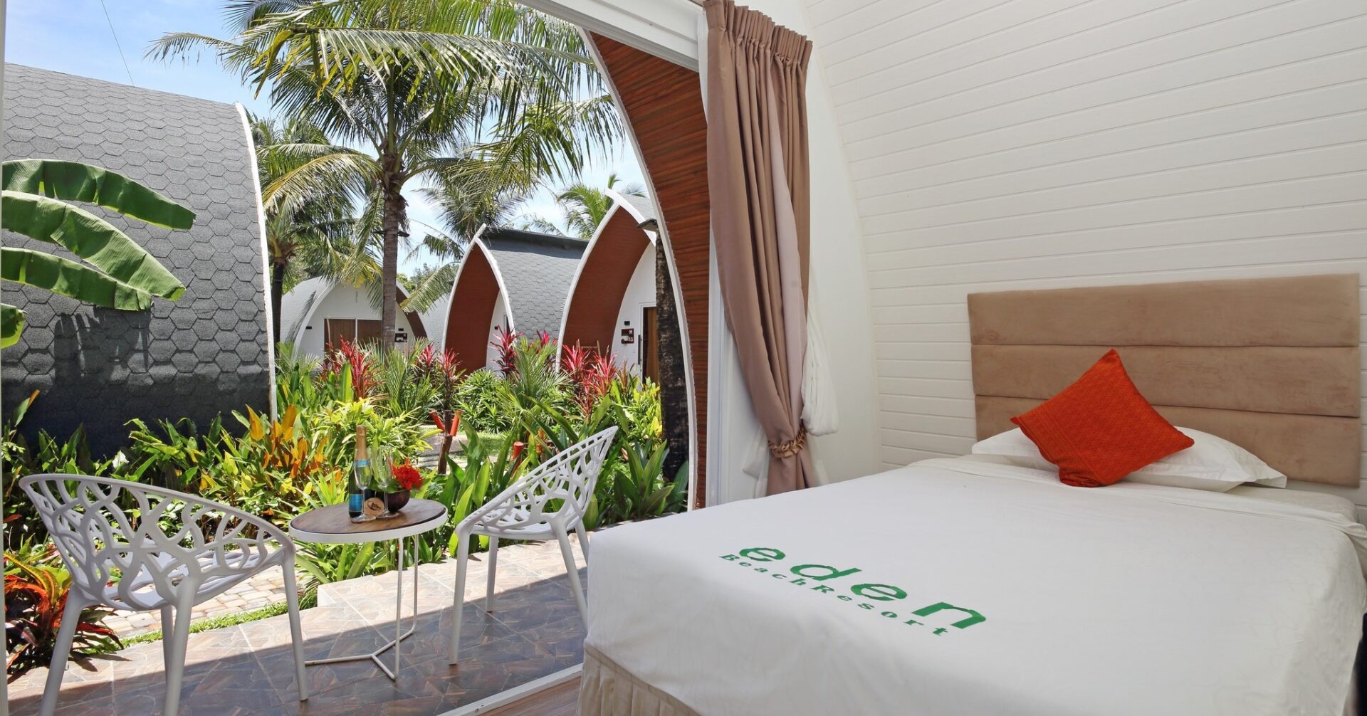 Eden Beach Resort Koh Rong Sanloem Rondreis Cambodia Vakantie Original Asia