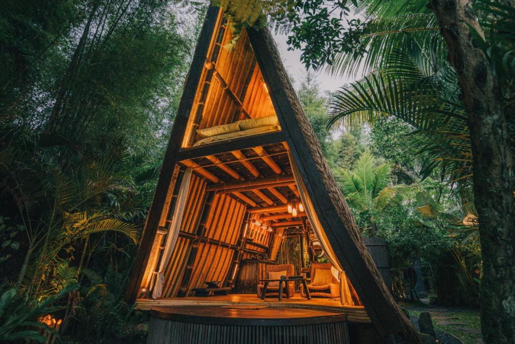 Hideout Sidemen Bali Rondreis Indonesie Vakantie Original Asia