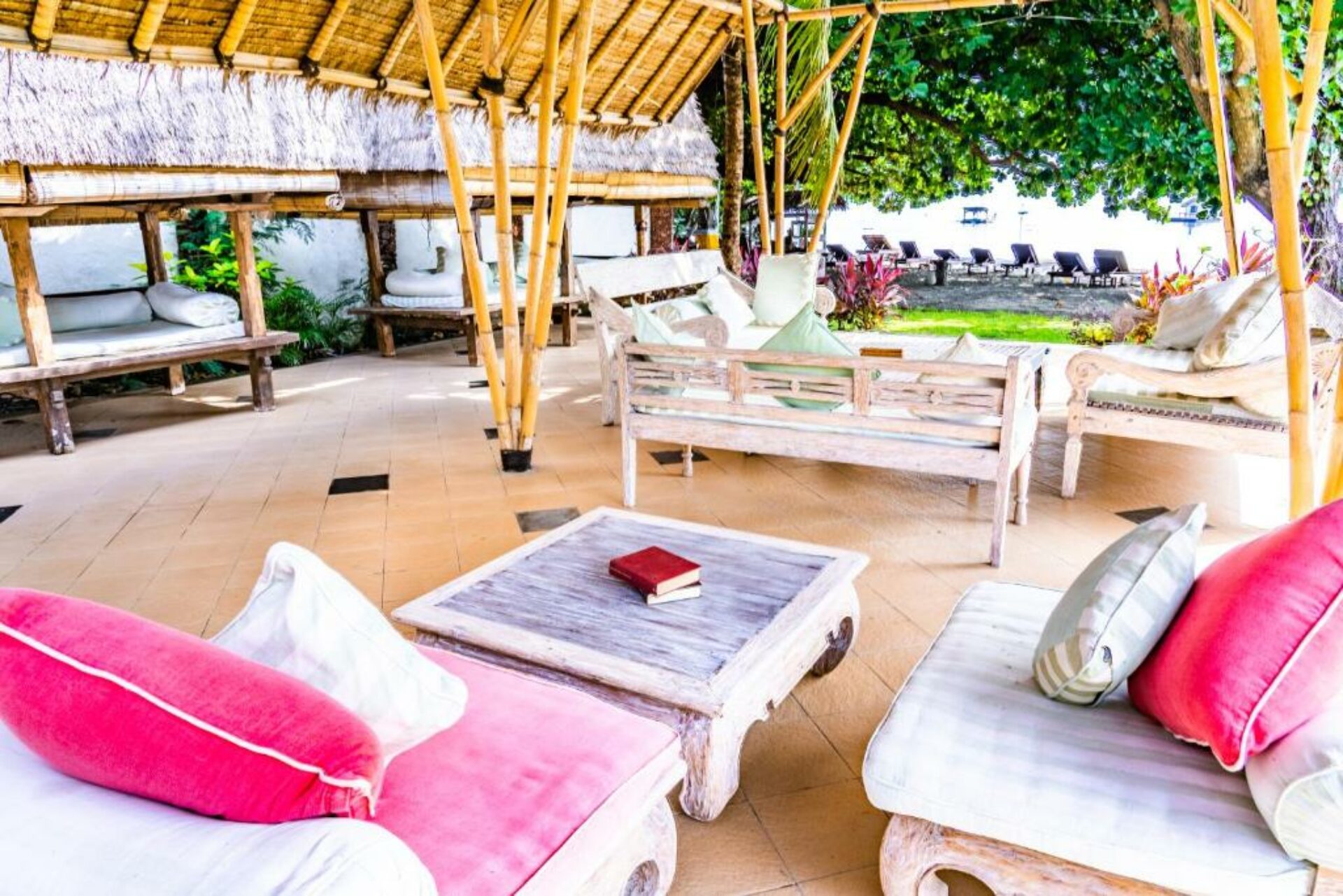 Taman Selini Beach Bungalows Rondreis Indonesia Vakantie Original Asia