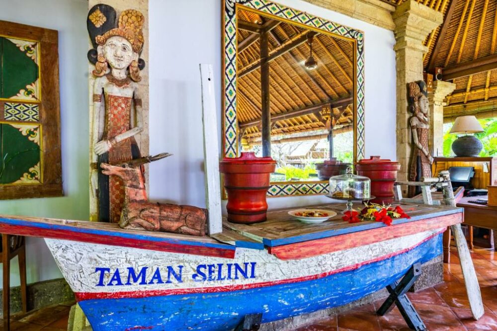 Taman Selini Beach Bungalows Rondreis Indonesia Vakantie Original Asia