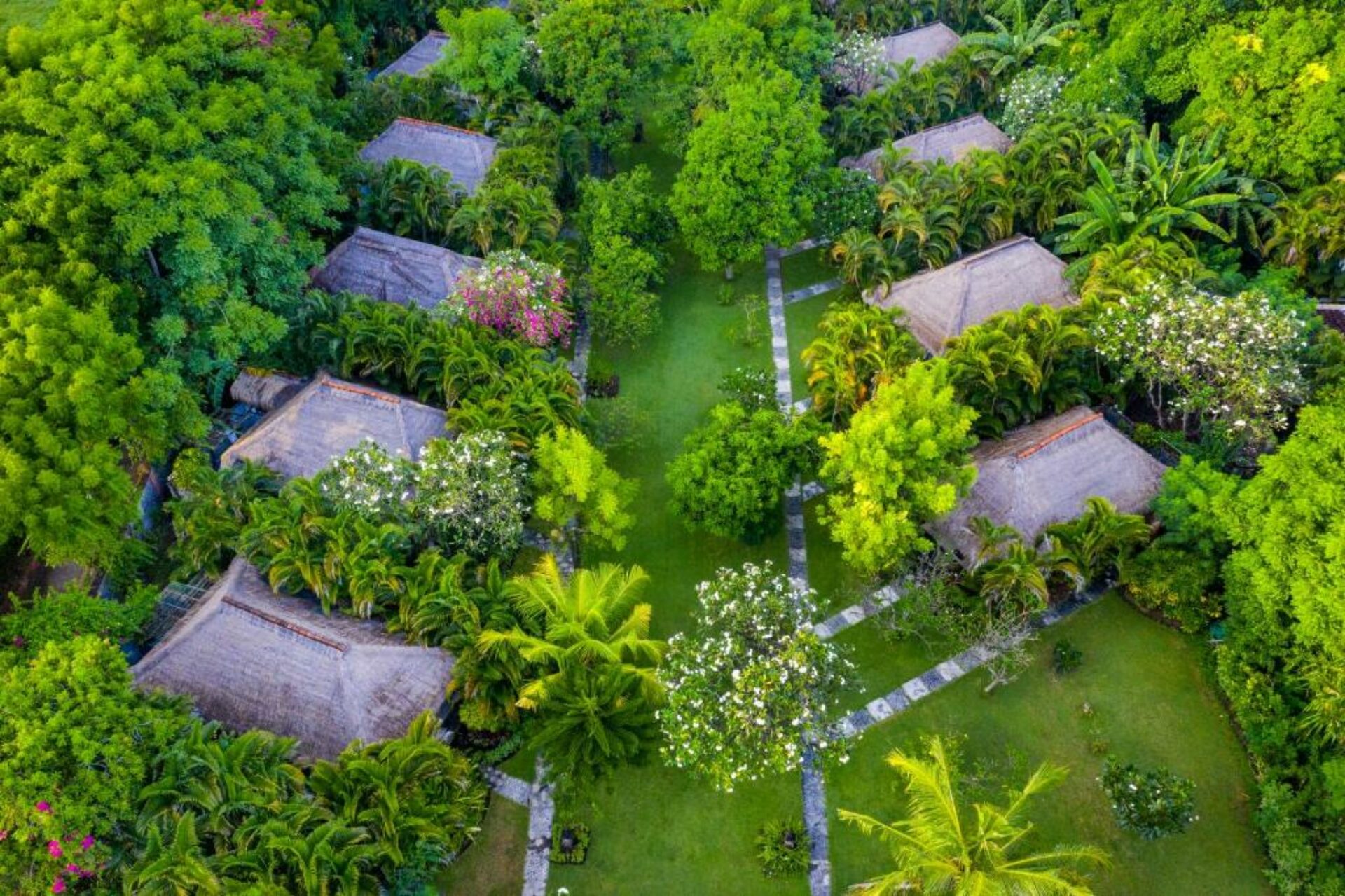 Taman Selini Beach Bungalows Rondreis Indonesia Vakantie Original Asia