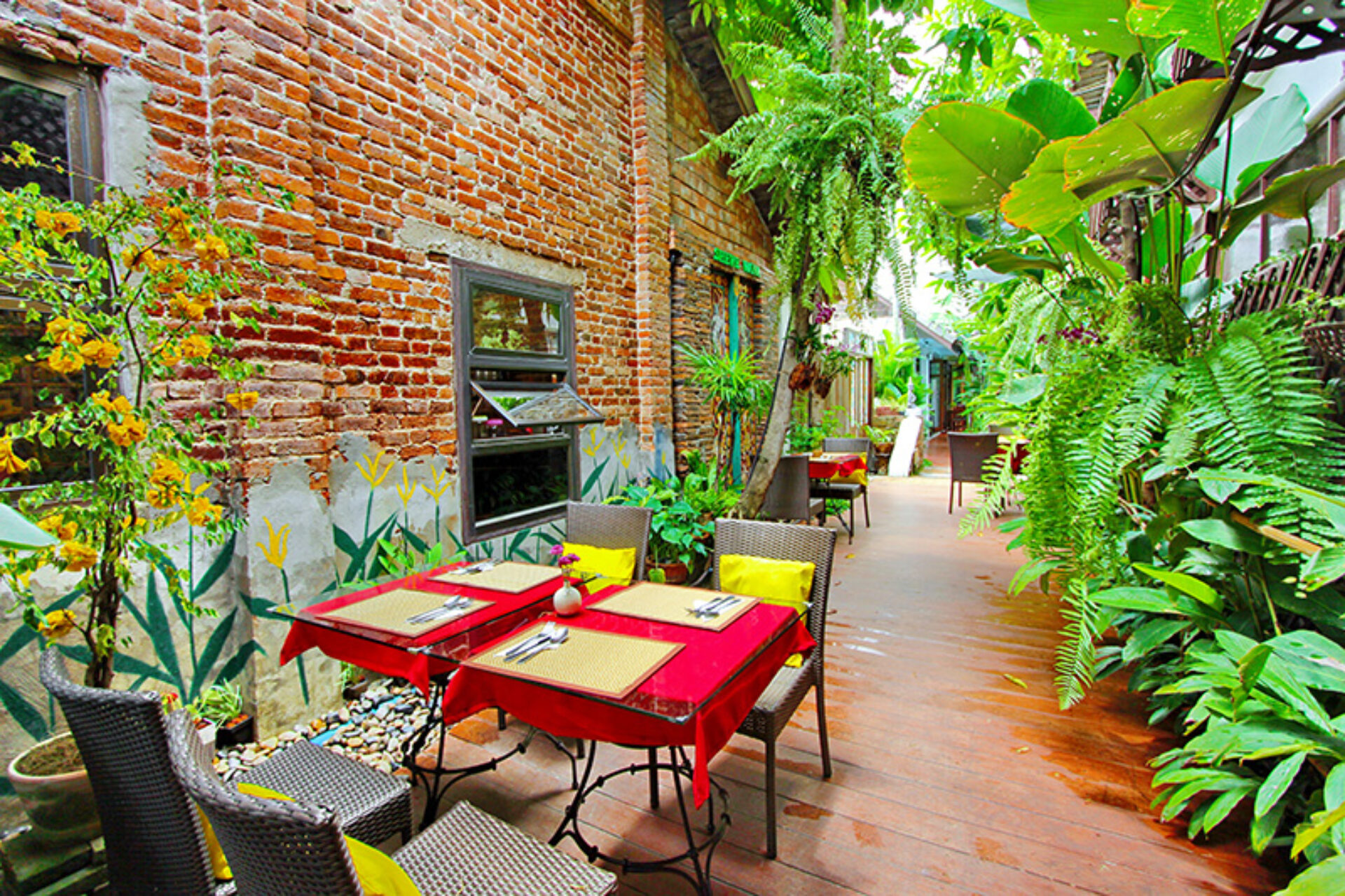 Shewe Wana Boutiqe Hotel Rondreis Thailand Vakantie Tuin 3