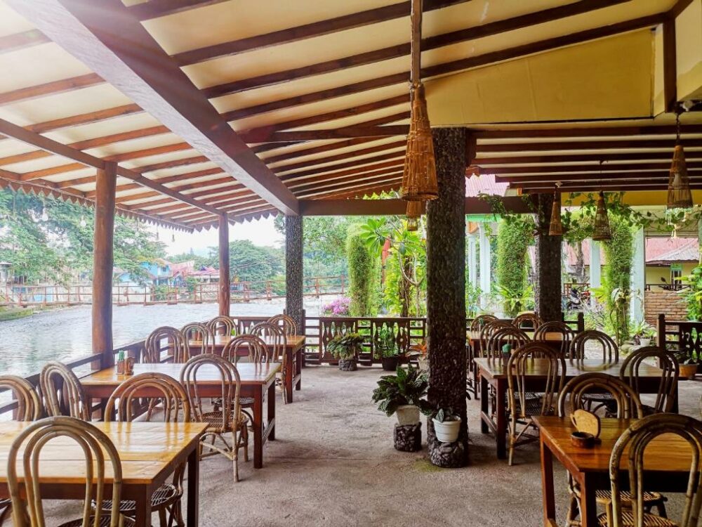 Wisma Leuser Sibayak Rondreis Sumatra Indonesie Vakantie Restaurant 3
