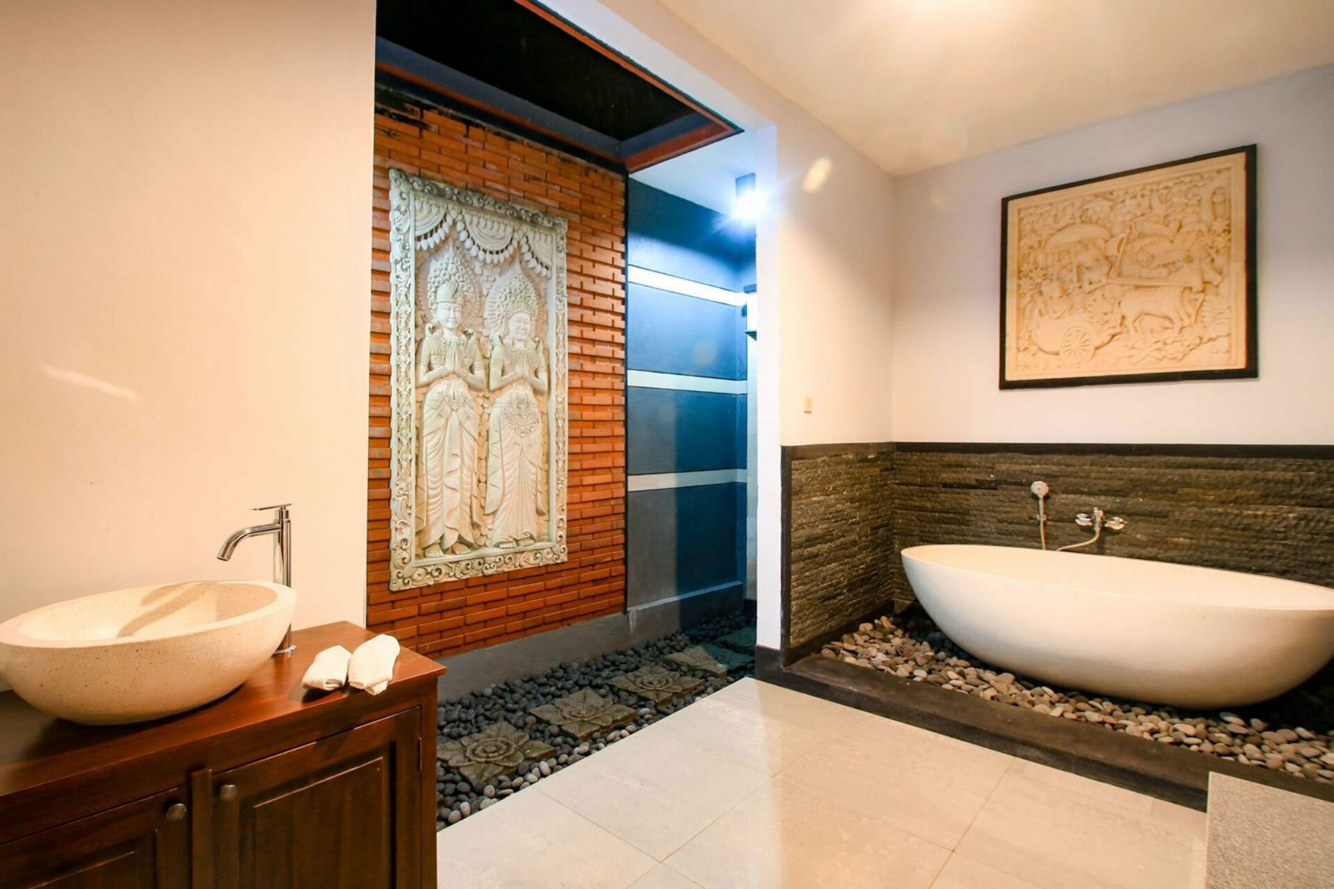Asli Bali Villa Rondreis Indonesië Vakantie Badkamer