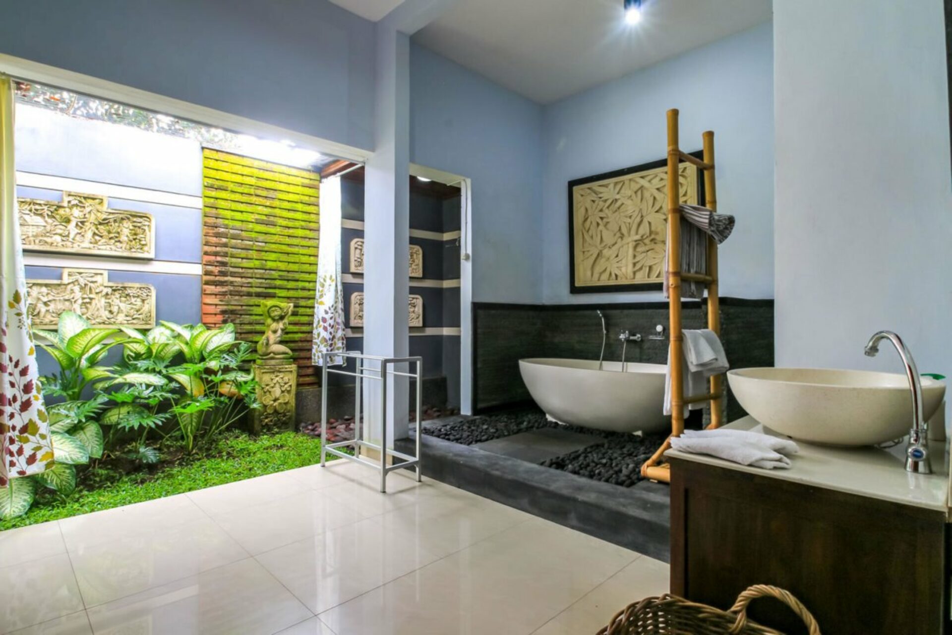 Asli Bali Villa Rondreis Indonesië Vakantie Badkamer 2