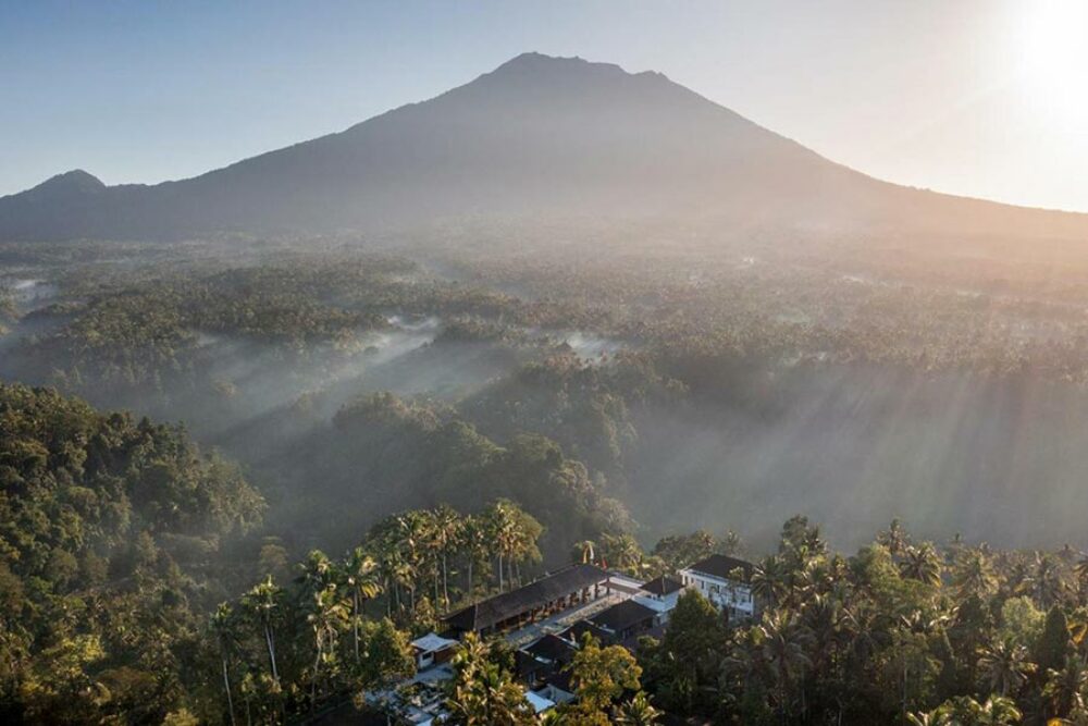 Tapa Agung View Rondreis Indonesië Vakantie Overview