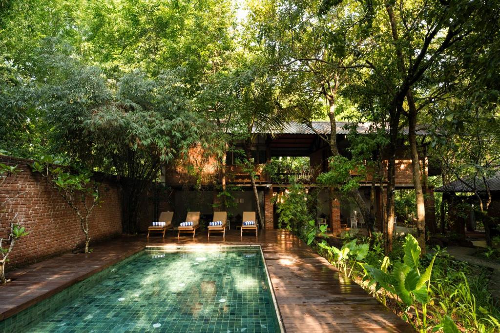 Varanya by Regus Rondreis Sri Lanka Vakantie Zwembad 2